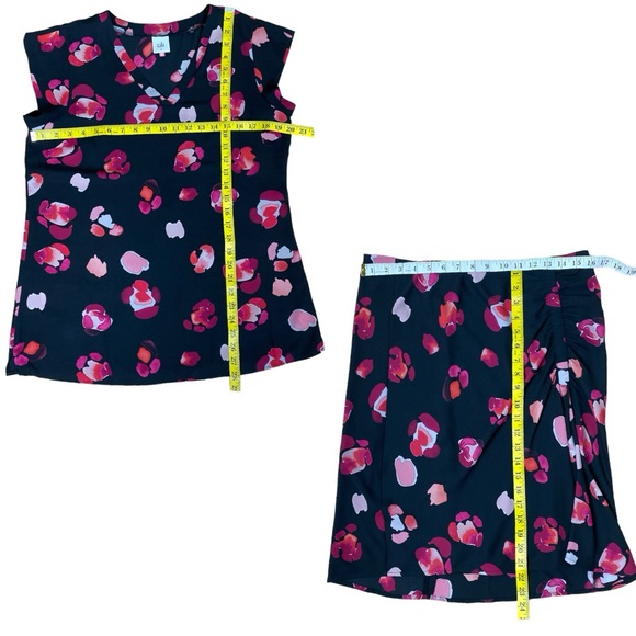 2pc CAbi 5523/5513 Petal Blouse and Mini Skirt Set Black  Pink Floral Sz Medium - Picture 16 of 17